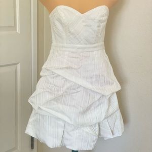 Max & Cleo White Bubble Short Dress